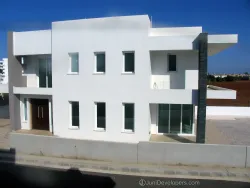 Luxury house in Cyprus near bars and restaurants with big plot