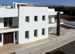 Elegant 3 bedroom villa in Pernera near the beach with a stunning roof-garden and sea breeze views