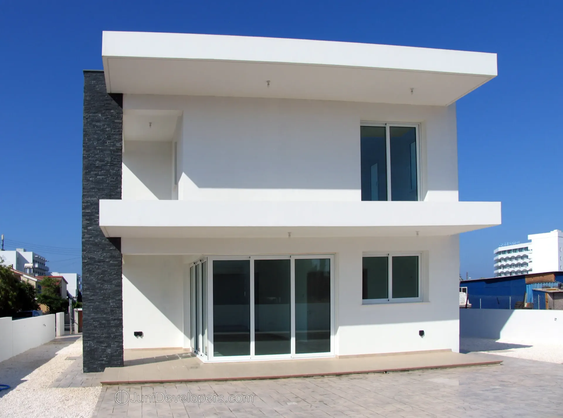 Luxury house in Paralimni Cyprus near the beach with parking space