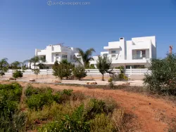 Modern 4 bedroom villa in Pernera near restaurants with verandas and landscaped garden