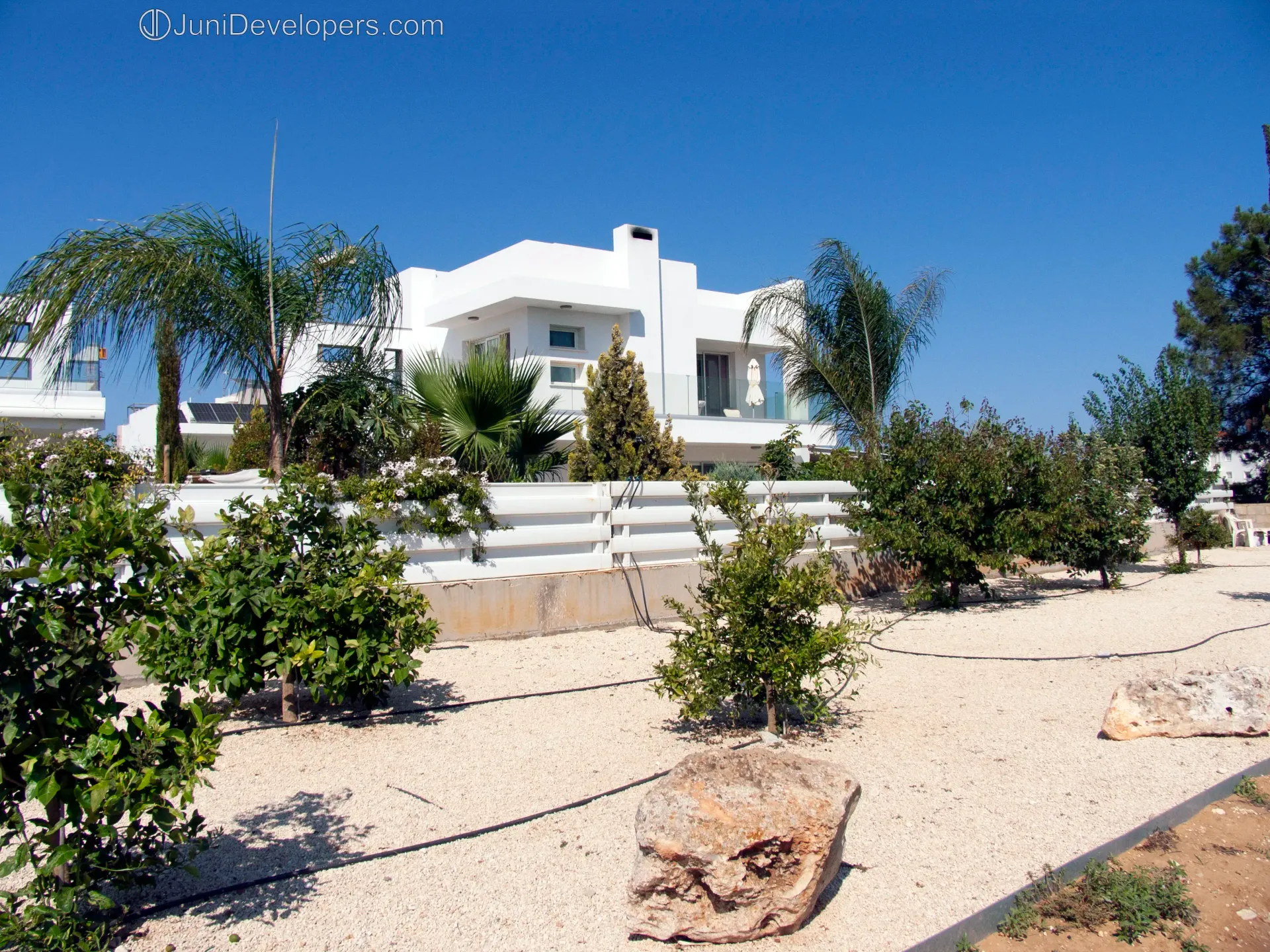 Sophisticated spacious villa in Pernera seafront with garage and large pool